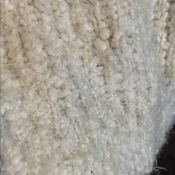 Forever 21 Cream Textured Sweater - Picture 3 of 4